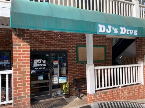 djs dive reviews|dj's dive old chapel hill.